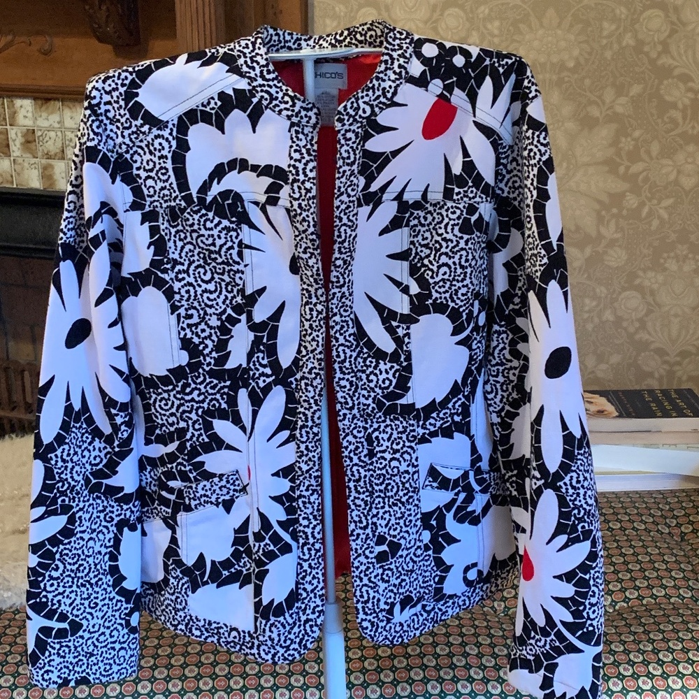 Chicos daisy jacket. Worn once. Retail‎ 149